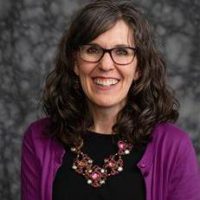 Dr. Leanne Maunu : Professor and Department Chair