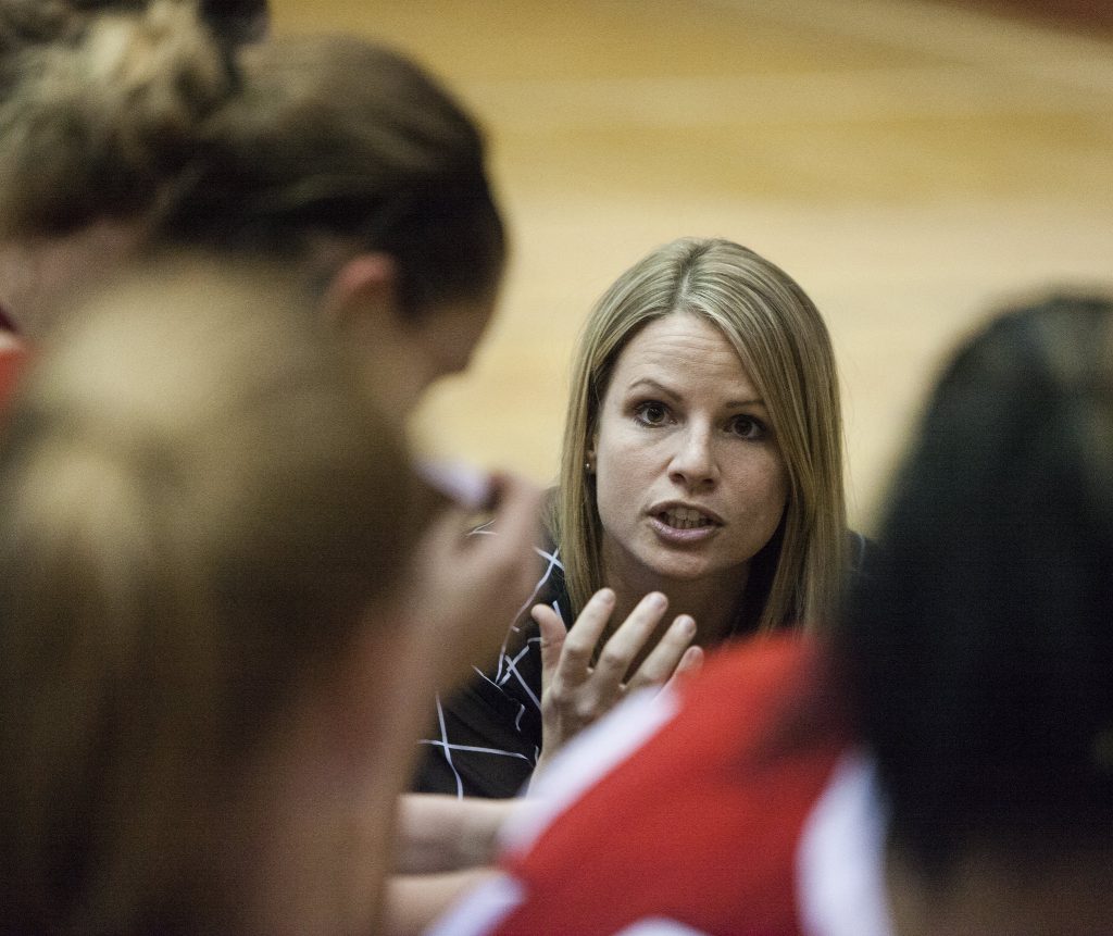 Palomar head basketball coach Leigh Marshall talks to her players during the second half of game against Long Beach City College in Long Beach, Calif., Jan. 3, 2015. (Stephen Davis/The Telescope)
