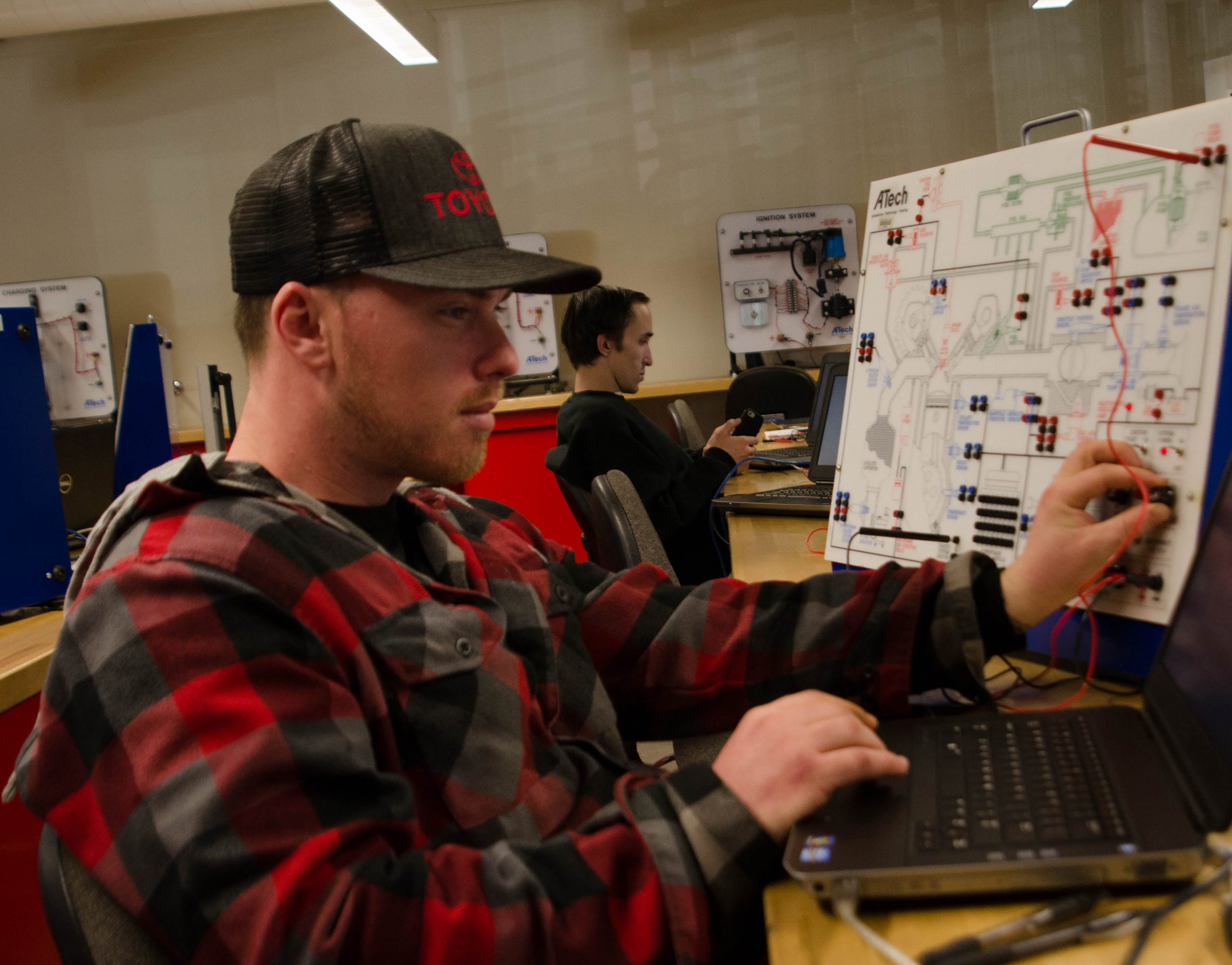 student – SEM sq student at computer