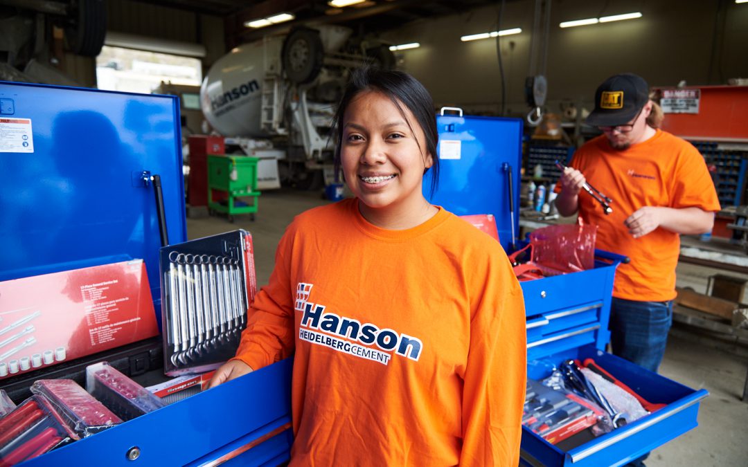 Project Cornerstone and Palomar Award Student Apprentices With New Tools