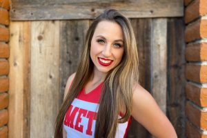 Cheerleader Amanda Yates