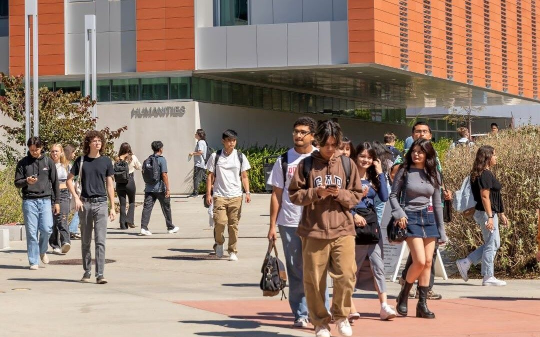 Image of Palomar Students at Campus