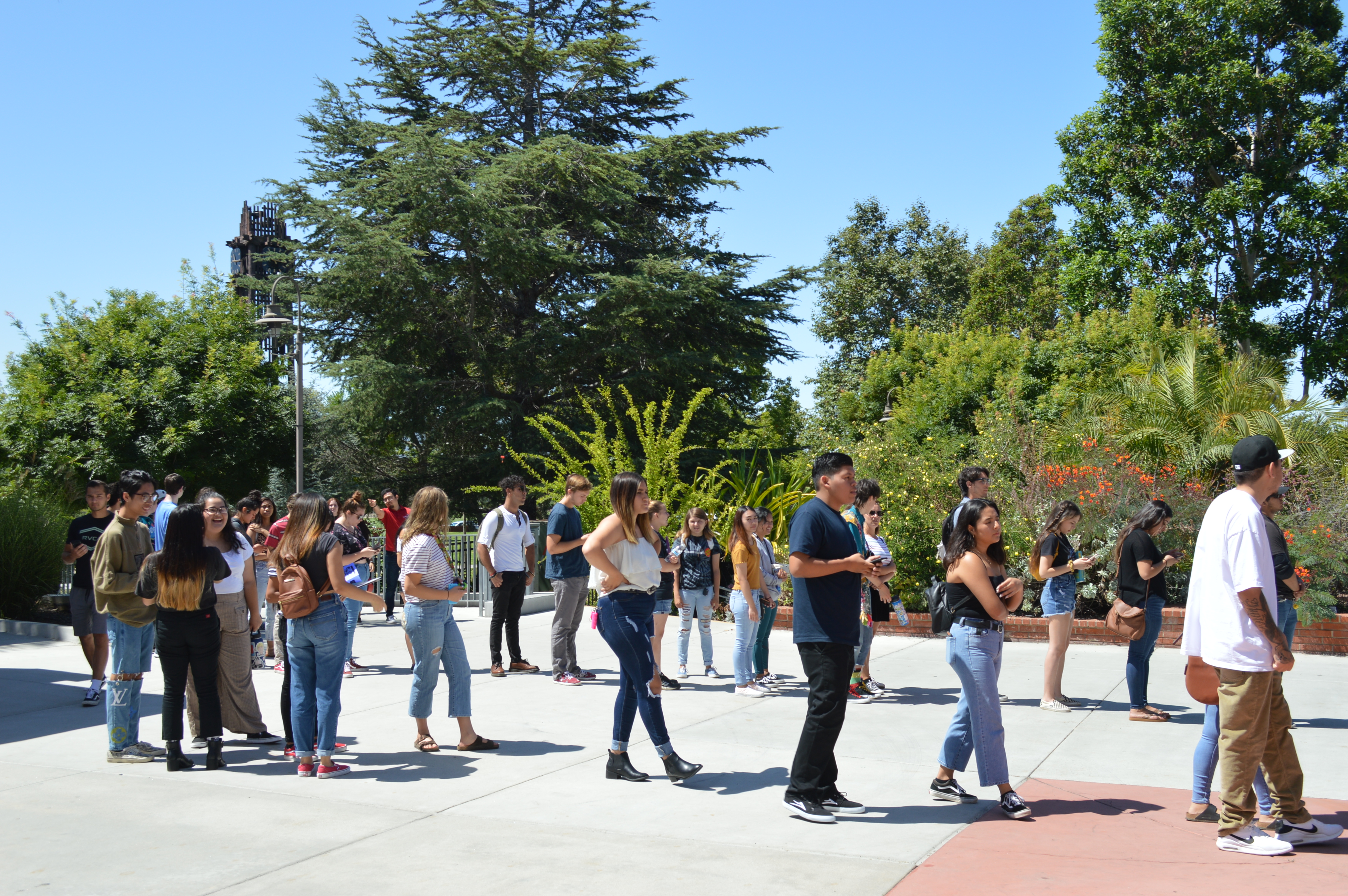 click picture to take you to the outreach services webpage for virtual tour videos