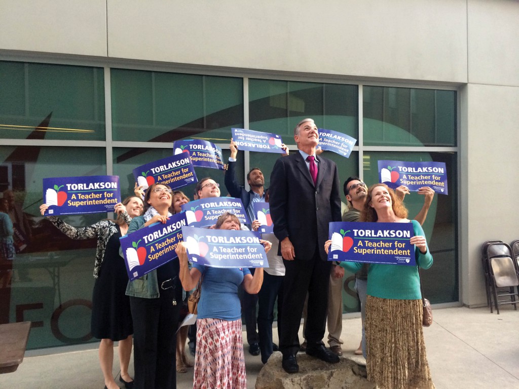 California Superintendent of Public Instruction, Tom Torlakson, who is up for re-election this fall, poses for a few photos with his constituents at Palomar College on Tuesday, Oct 28 • Brian O’Malley/The Telescope