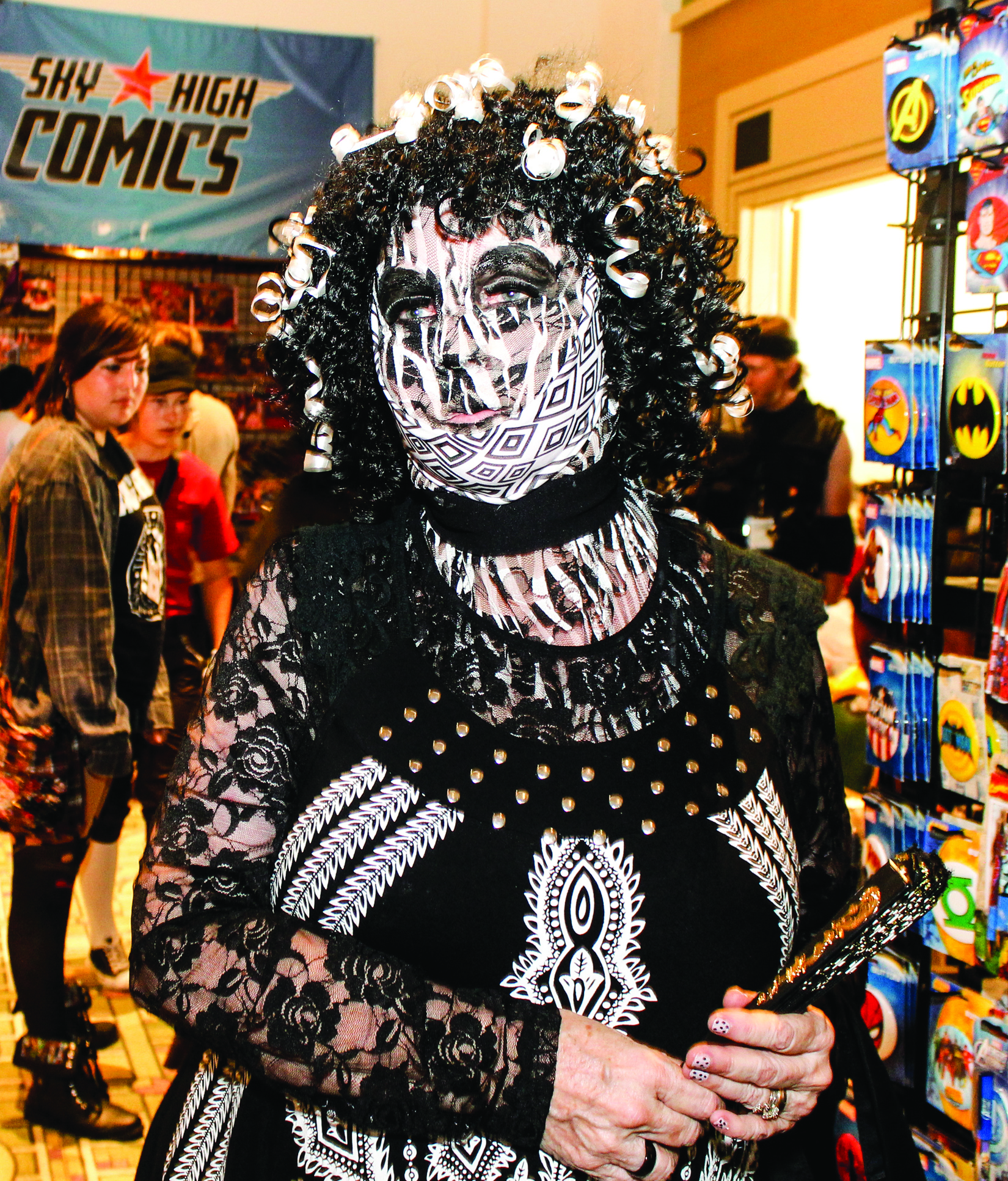 Darlene Rixey with the San Diego Costume Guild checks out the vendors at the Escondido Nerd Con 2015. (Hanadi Cackler/The Telescope)
