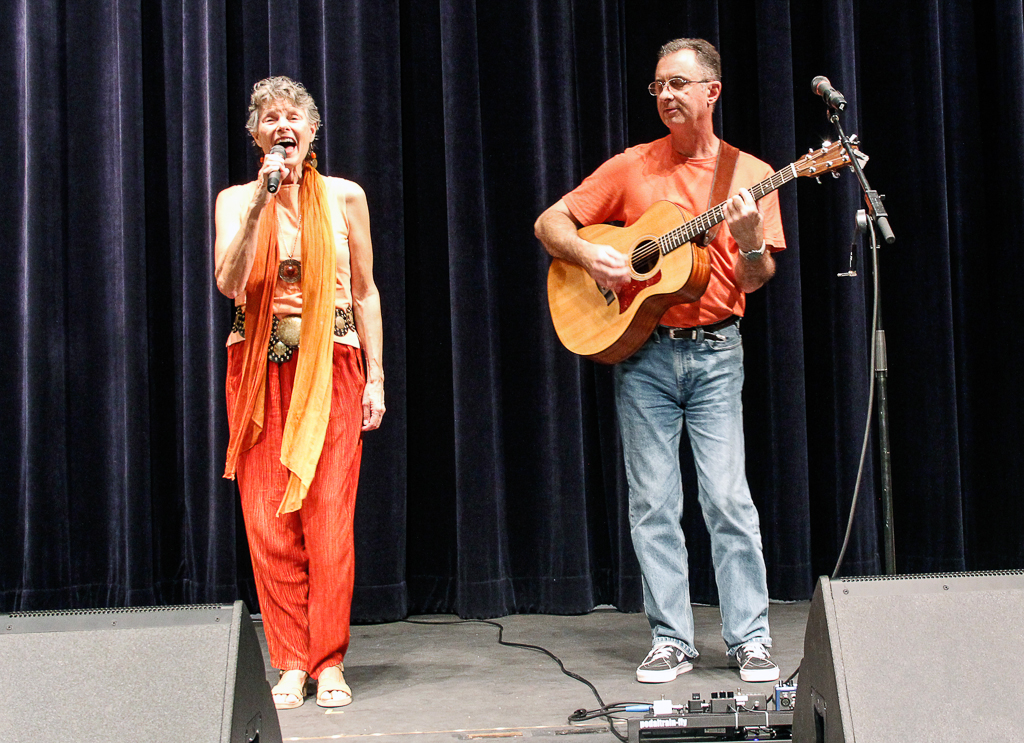 Musical duo Robin Adler (left) and Dave Blackburn (right) perform at the Howard Brubeck Theatre on Oct. 22. The theme of the concert was “A Tribute to Joni Mitchell” and they performed a wide variety of her songs. They are busy touring the local scene and their band is named “Mutts of the Planet.” Coleen Burnham/The Telescope