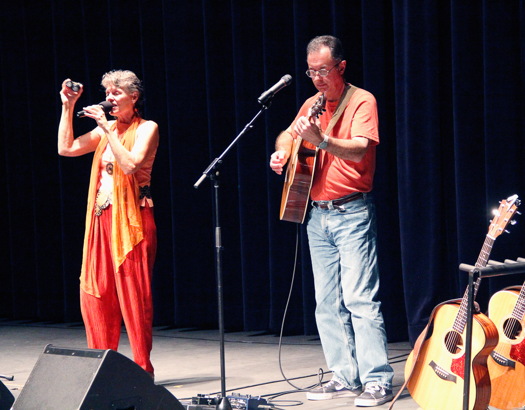 Musical duo Robin Adler (left) and Dave Blackburn (right) perform at the Howard Brubeck Theatre on Oct. 22. The theme of the concert was “A Tribute to Joni Mitchell” and they performed a wide variety of her songs. They are busy touring the local scene and their band is named “Mutts of the Planet.” Coleen Burnham/The Telescope
