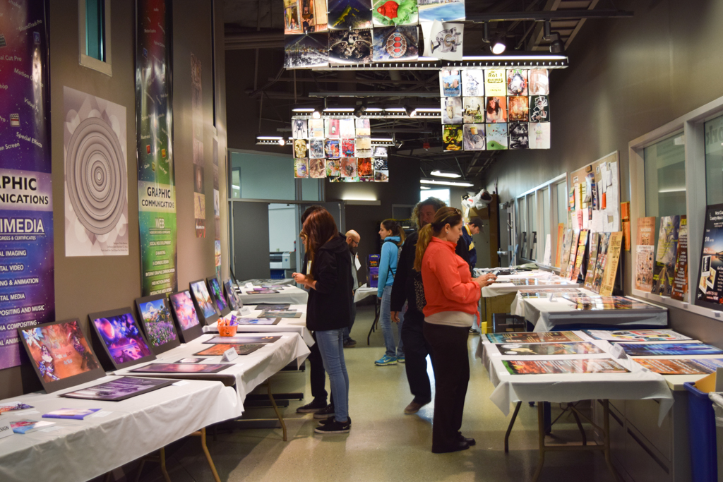 The Graphic Communication Students Expo open house fills with multiple students and faculty in Palomar College on November 18, 2015. Jennifer Gutierrez /The Telescope