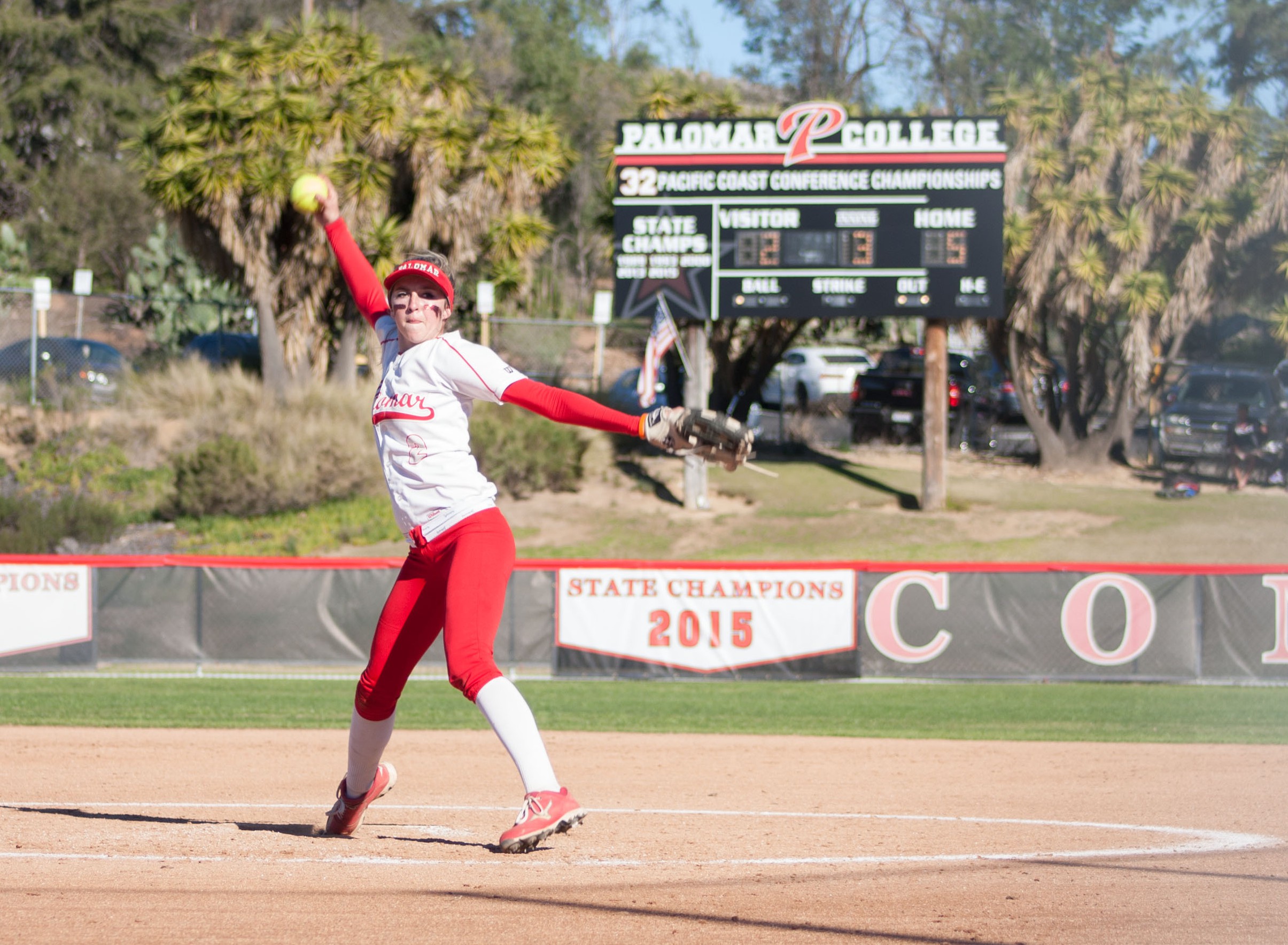 Summer Evans pitches to Citrus College in the second game of Feb. 5 double header. The Comets won second game 8-3. (Claudia Rodriguez/The Telescope)