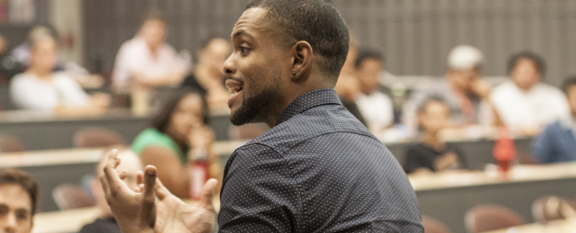 Motivational speaker Richard L. Taylor, Jr. speaking to students at Palomar College on Feb. 25, 2016. The event was hosted by Palomar's TRiO/SSS Department. (Stephen Davis/The Telescope)