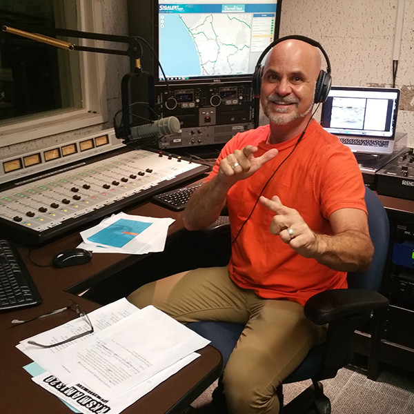 Palomar’s DJ Roob keeps it “Not So Serious” on air. (Telescope Staff/The Telescope)